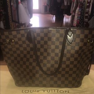 Louis Vuitton Neverfull Mm Damier